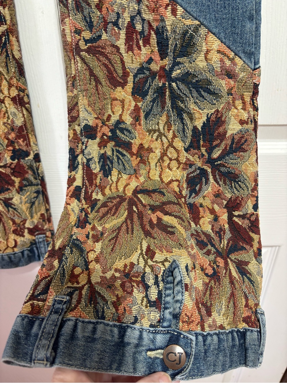 Vintage Flare Jeans with Floral Panel - Picture 4 of 7